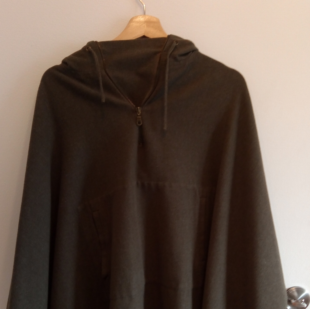 Hobbit Green Cape